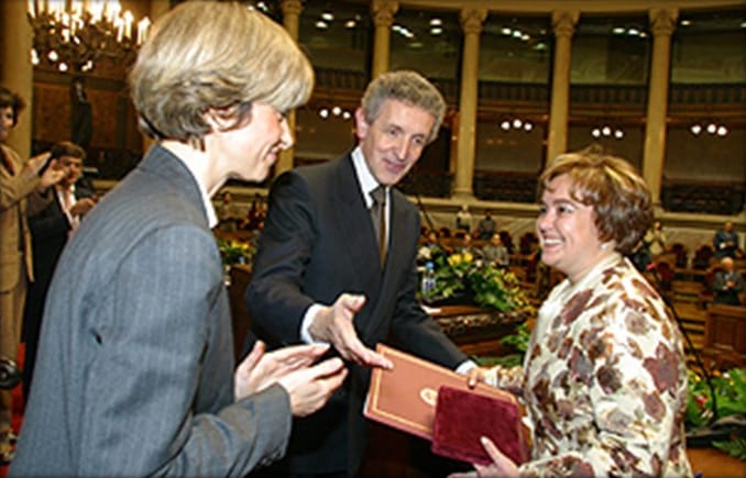 Entrega da medalha de ouro dos Direitos Humanos na Assembleia da República